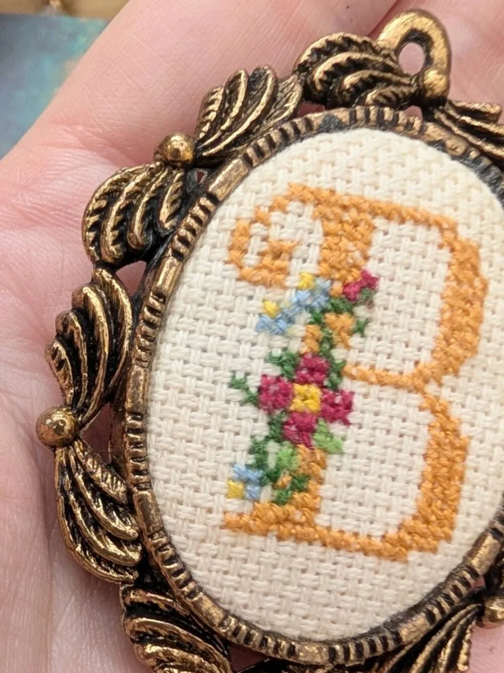 Vintage The Creative Circle Petit Point initial B floral brooch